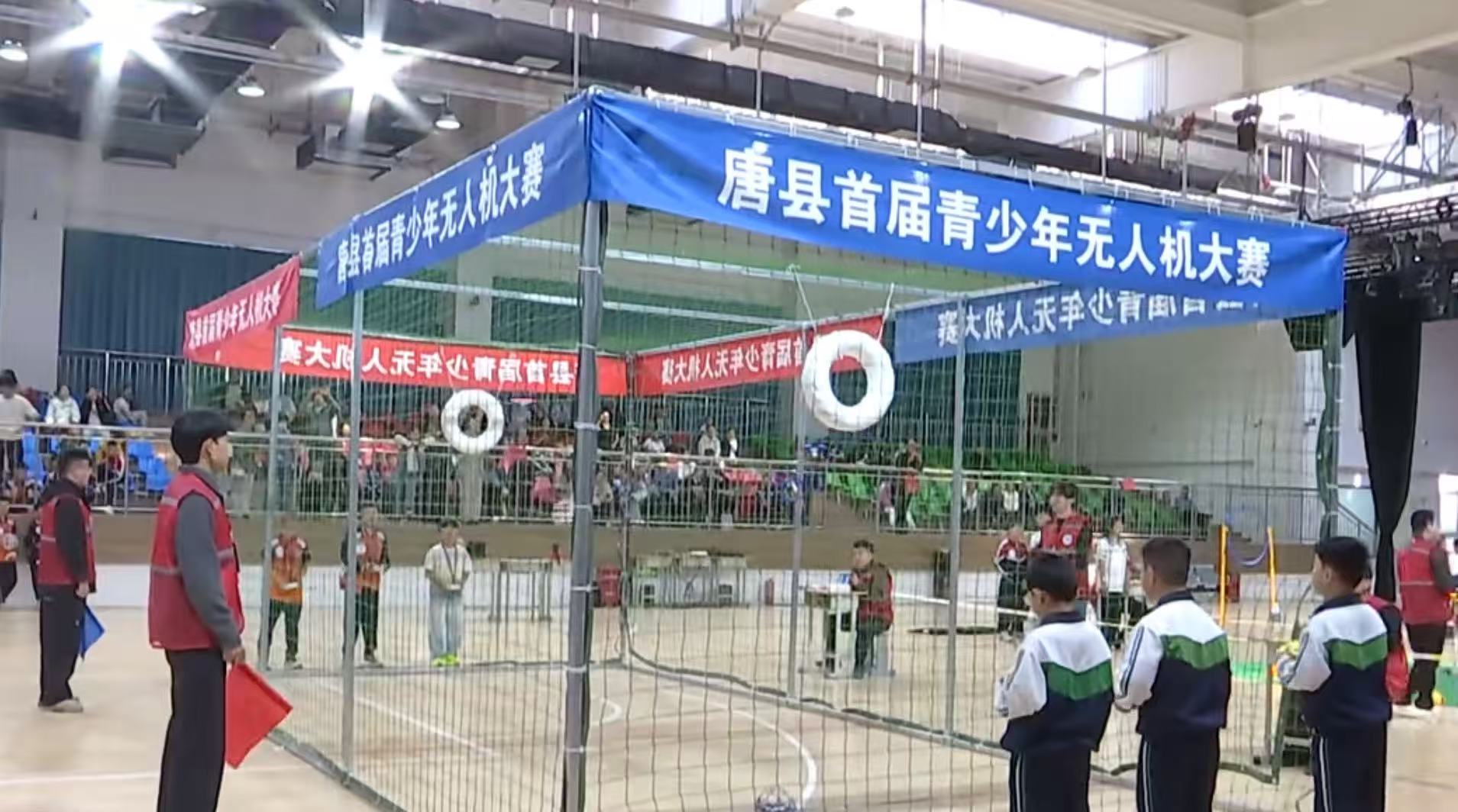 唐县首届青少年无人机大赛在县职教中心举办